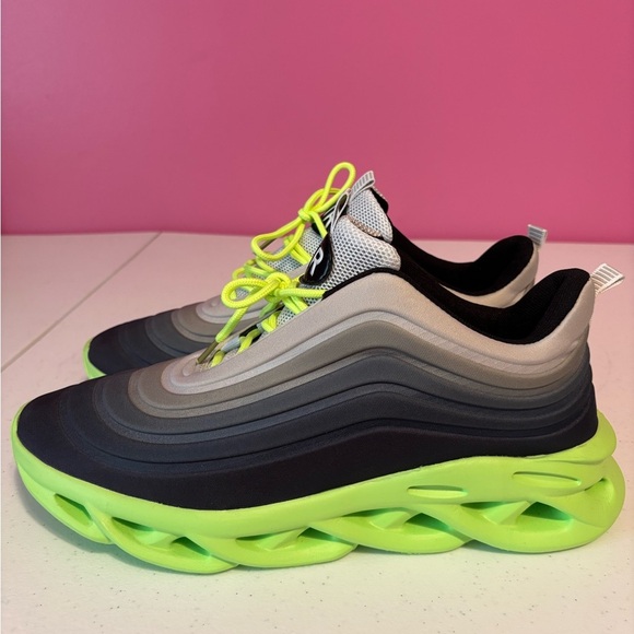 Men's Athletic Shoes - Black and Neon Green - Picture 4 of 9